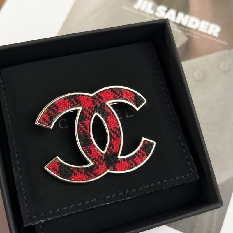 ☑️CHANEL香奈儿双c毛绒胸针