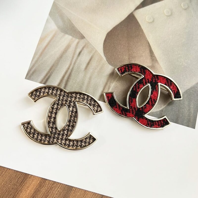 ☑️CHANEL香奈儿双c毛绒胸针 - Image 7