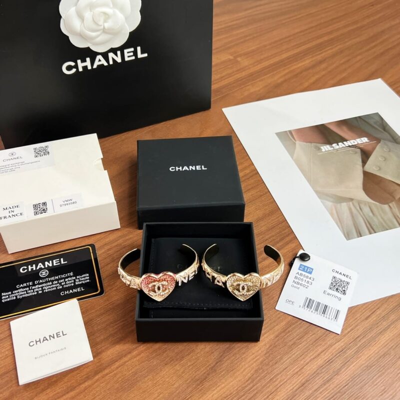 ☑️CHANEL香奈儿双c满钻爱心桃心开口手镯 - Image 5