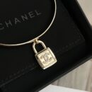 ☑️CHANEL香奈儿双c锁头开口手镯