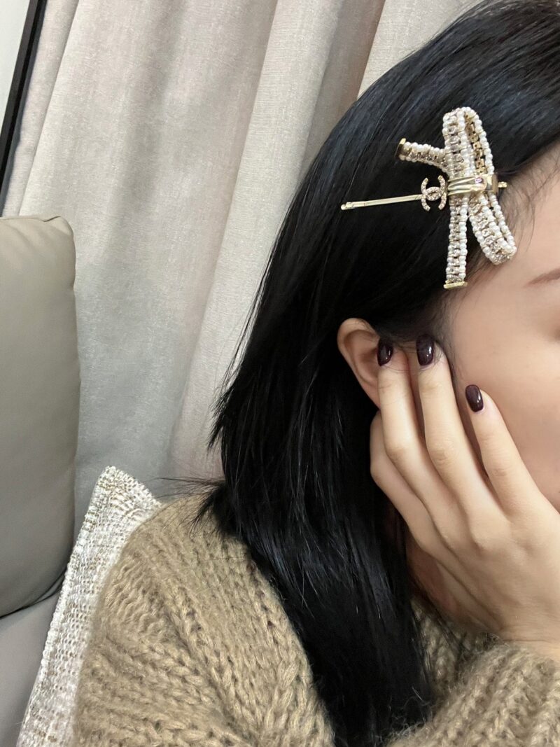 ☑️CHANEL香奈儿双c蝴蝶结发夹发卡 - Image 5