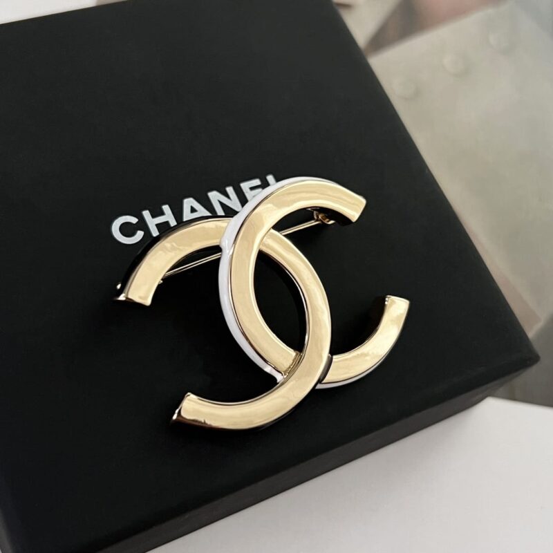 ☑️CHANEL香奈儿双c黑白光面胸针
