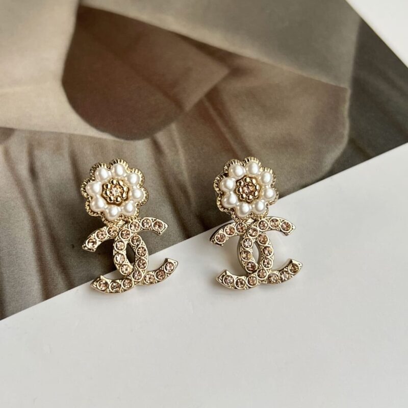 ☑️CHANEL香奈儿c2双c粉钻花朵耳钉耳环 - Image 7
