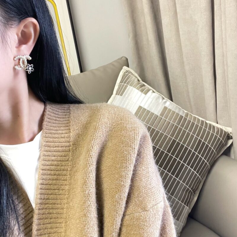 ☑️CHANEL香奈儿c1双c珍珠黑色茶花耳钉耳环 - Image 7