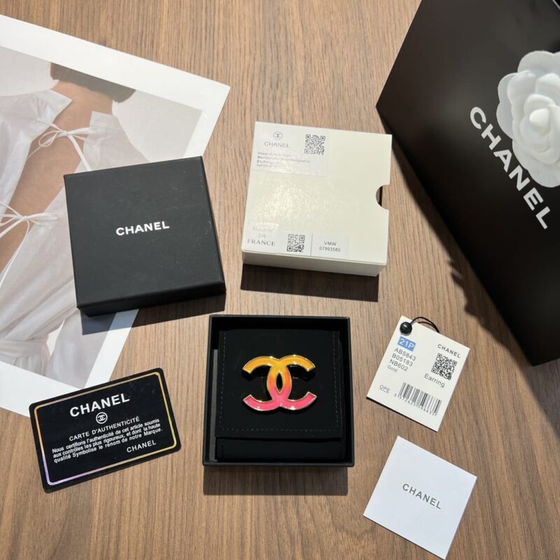 ☑️CHANEL香奈儿 双c渐变粉色胸针 - Image 3