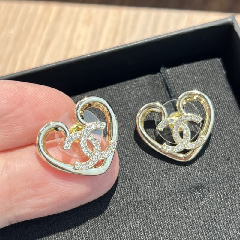☑️CHANEL香奈儿c1双c镂空桃心爱心耳钉耳环 - Image 7