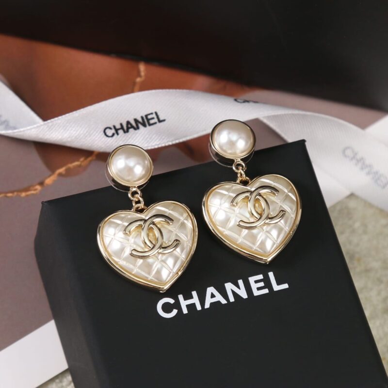☑️CHANEL香奈儿c2双c菱形格桃心爱心耳钉耳环 - Image 8