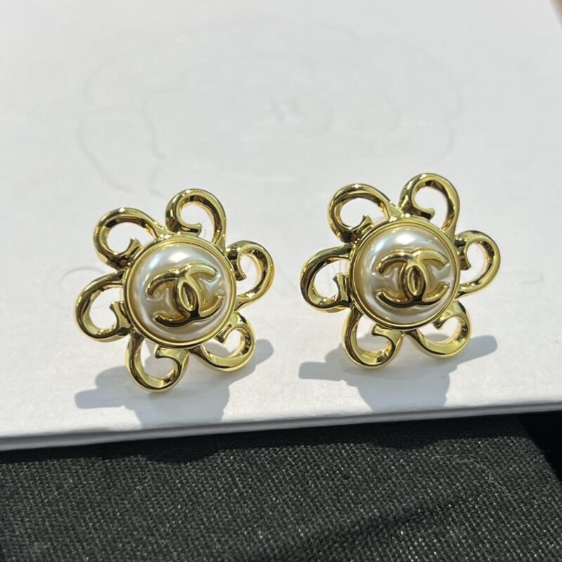 ☑️CHANEL香奈儿c1双c金色花朵耳钉耳环 - Image 8