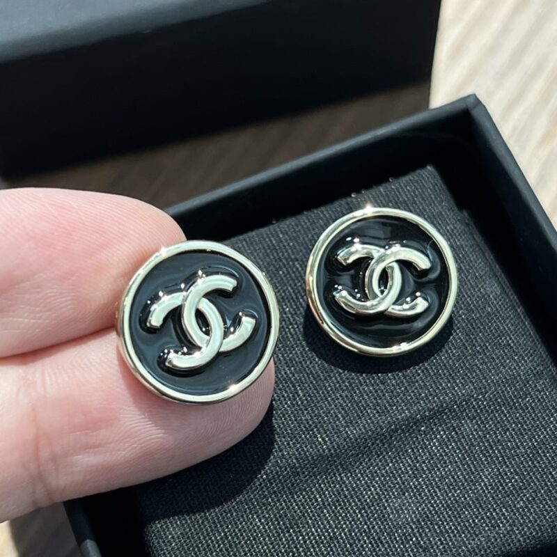 ☑️CHANEL香奈儿c1双c圆形黑色耳钉耳环 - Image 7