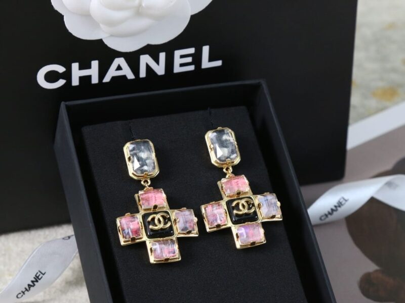 ☑️CHANEL香奈儿c2双c粉钻十字耳钉耳环 - Image 2
