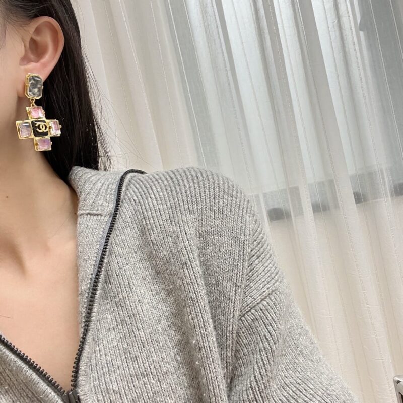 ☑️CHANEL香奈儿c2双c粉钻十字耳钉耳环 - Image 5