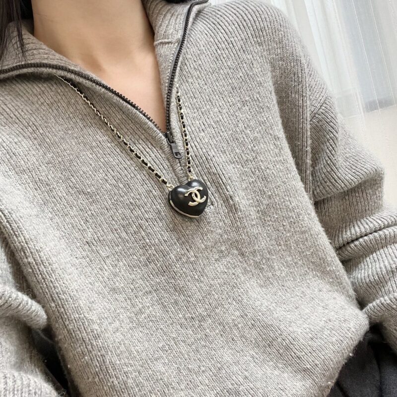 ☑️CHANEL香奈儿双c桃心爱心镜子项链 - Image 6