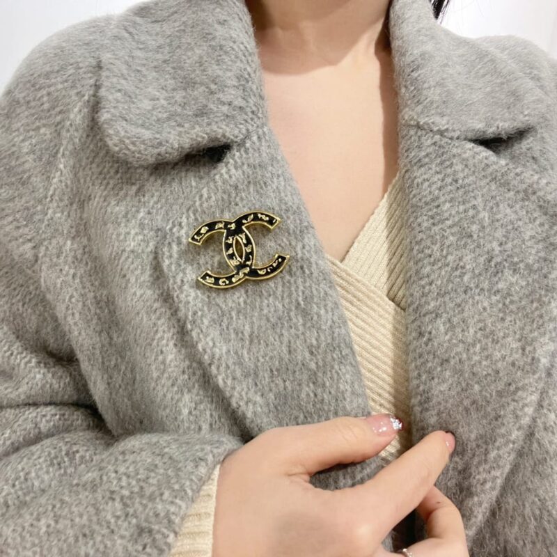 ☑️CHANEL香奈儿 双c琉璃花珐琅黑色胸针 - Image 10