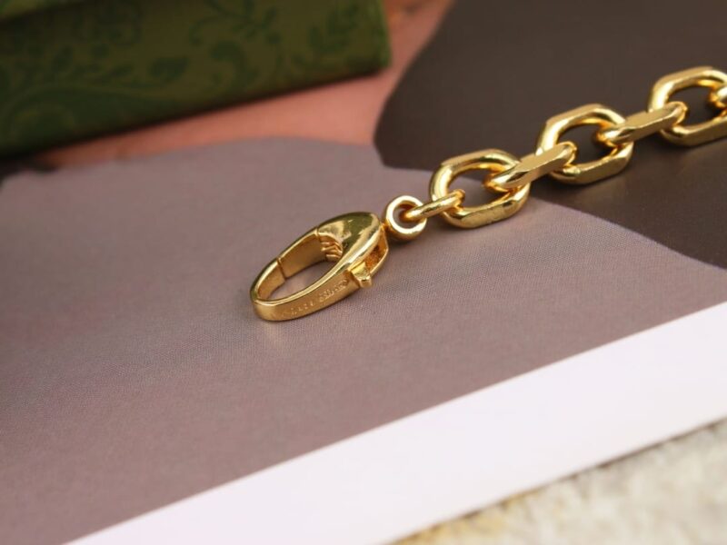 Gucci古驰金色互扣式珐琅双G项链 - Image 9