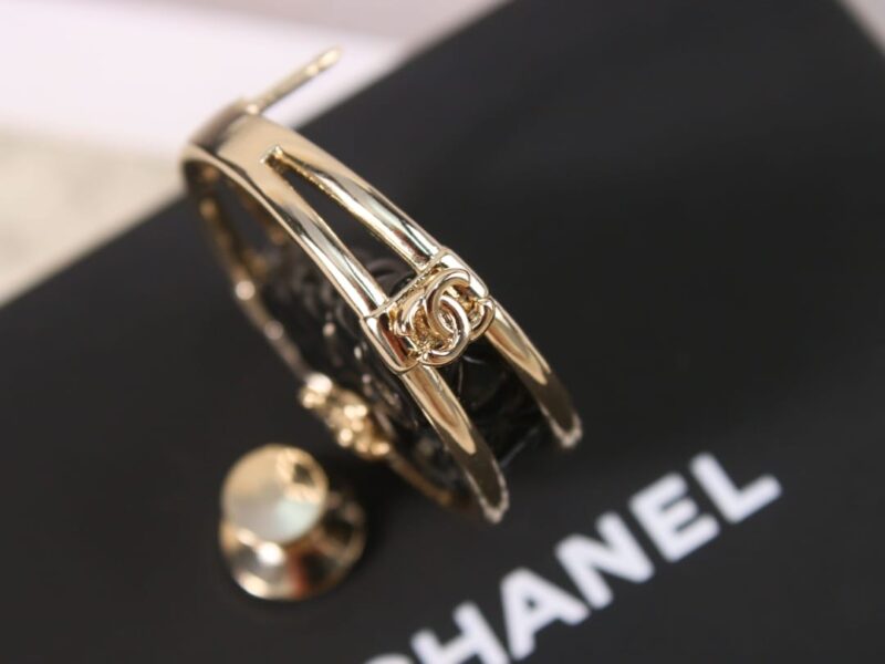 ☑️CHANEL香奈儿双c圆形胸针 - Image 8