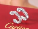 卡地亚clash de Cartier 子弹头耳钉耳环