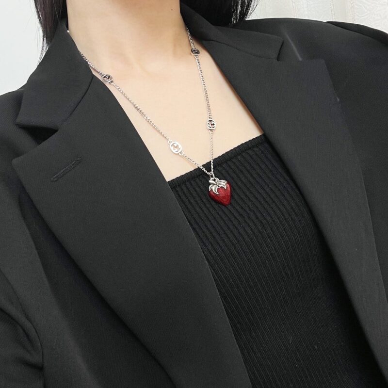 Gucci古驰草莓🍓项链 手链 耳钉耳环 - Image 7