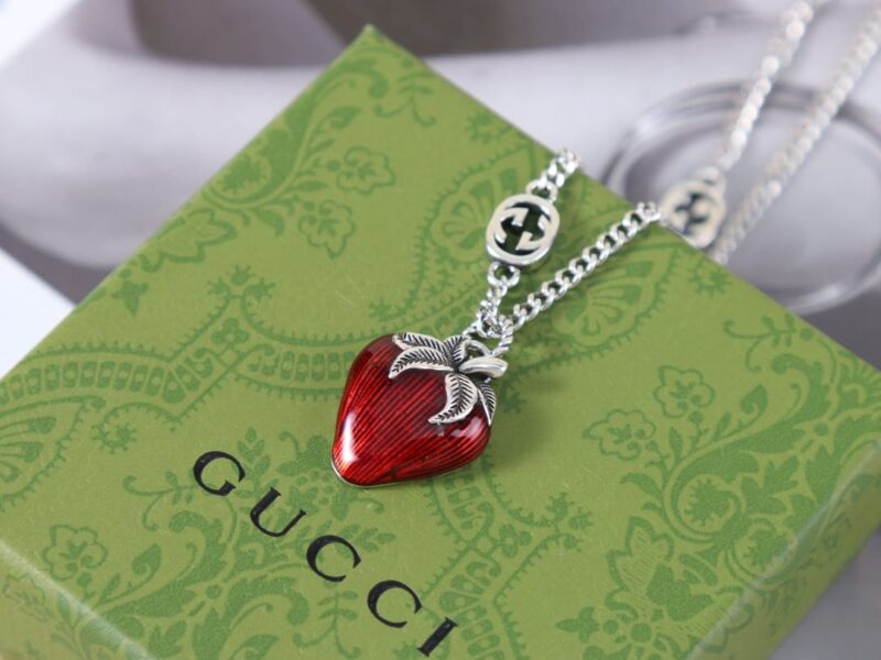 Gucci古驰草莓🍓项链 手链 耳钉耳环 - Image 8