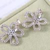 wsxc1676982343487_8.jpg Van Cleef &Arpels 梵克雅宝Rose de Noel满钻花朵项链 耳拍耳钉