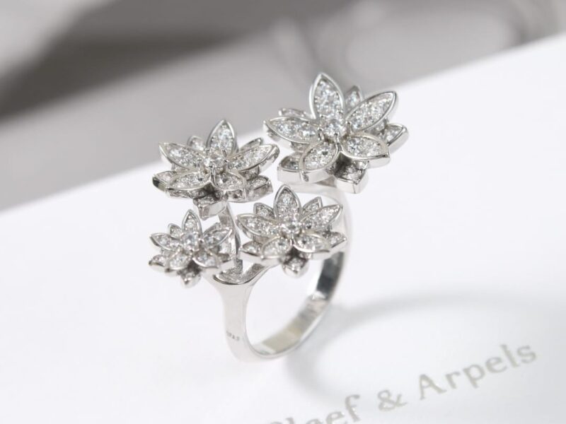 Van Cleef &Arpels 梵克雅宝莲花戒指 - Image 2