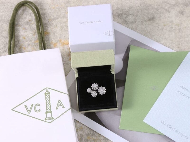 Van Cleef &Arpels 梵克雅宝莲花戒指 - Image 3