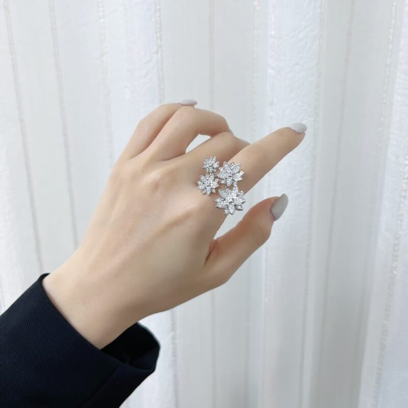 Van Cleef &Arpels 梵克雅宝莲花戒指 - Image 5