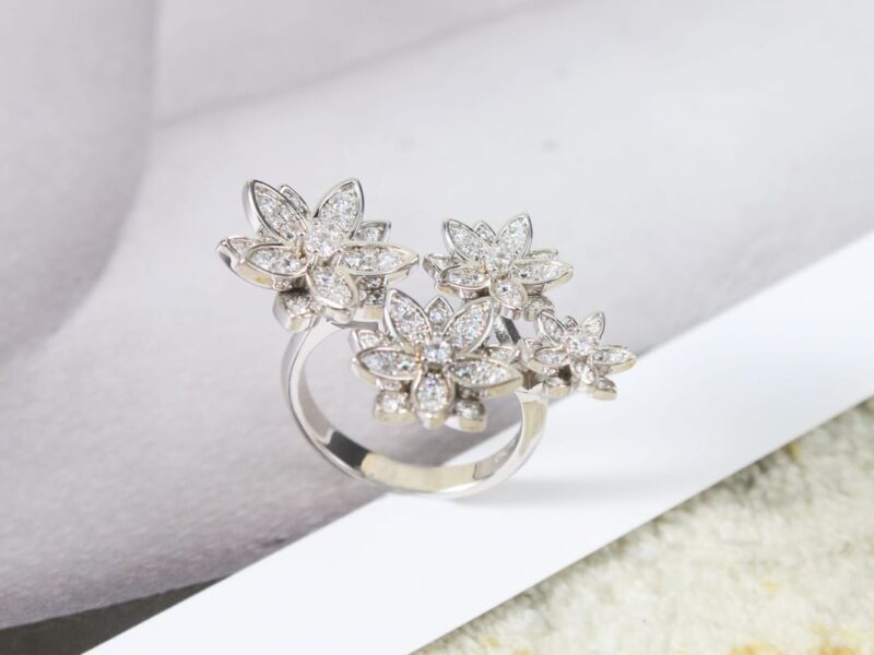 Van Cleef &Arpels 梵克雅宝莲花戒指 - Image 8