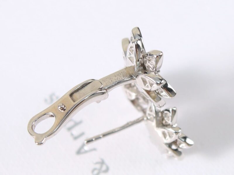 Van Cleef &Arpels 梵克雅宝莲花耳拍耳钉 - Image 10