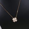 wsxc1677154940270_4.jpg Van Cleef &Arpels 梵克雅宝cosmos 四叶草贝母项链