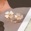 wsxc1677154941099_0.jpg Van Cleef &Arpels 梵克雅宝cosmos 四叶草贝母戒指