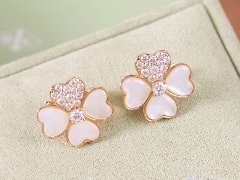 Van Cleef &Arpels 梵克雅宝cosmos 四叶草贝母耳拍 - Image 7