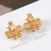 Van Cleef &Arpels 梵克雅宝cosmos 四叶草贝母耳拍