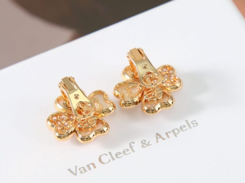 Van Cleef &Arpels 梵克雅宝cosmos 四叶草贝母耳拍 - Image 8
