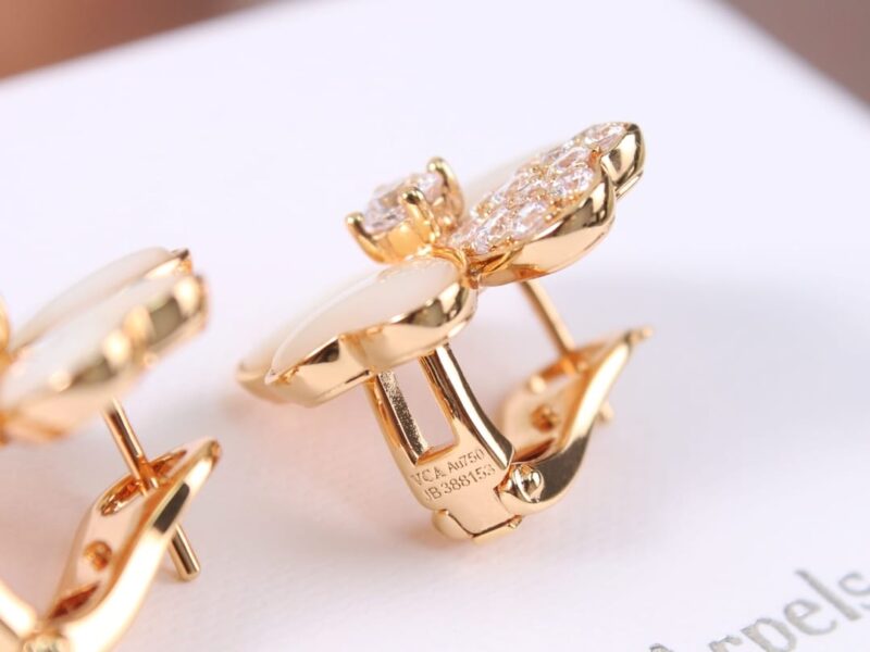 Van Cleef &Arpels 梵克雅宝cosmos 四叶草贝母耳拍 - Image 10