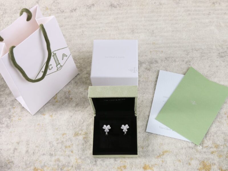Van Cleef &Arpels 梵克雅宝三叶草耳拍耳钉 - Image 6