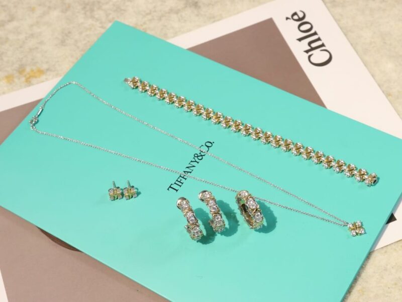☑️TIFFANY&Co.蒂芙尼分色交叉耳钉耳环 - Image 8