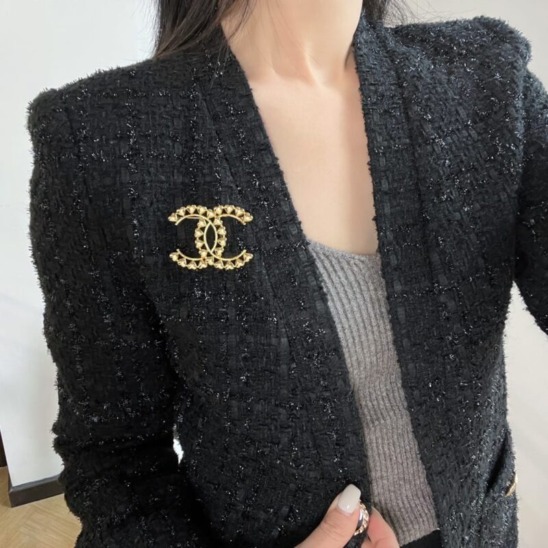 ☑️CHANEL香奈儿金色桃心爱心胸针 - Image 7