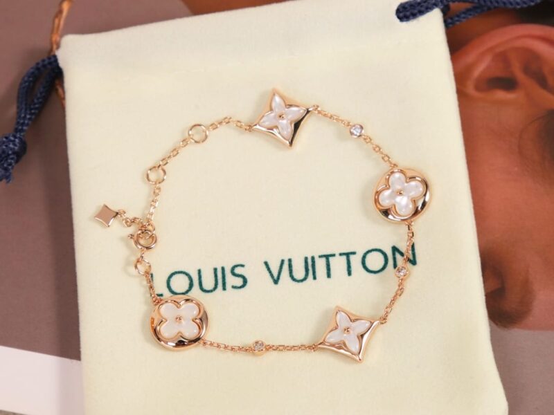 Louis Vuitton 路易威登 LV白贝母五花手链 - Image 6
