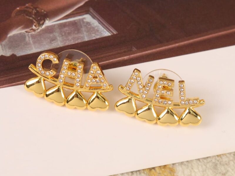 ☑️CHANEL香奈儿c1字母不对称耳钉耳环 - Image 2