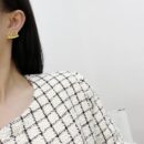 ☑️CHANEL香奈儿c1字母不对称耳钉耳环