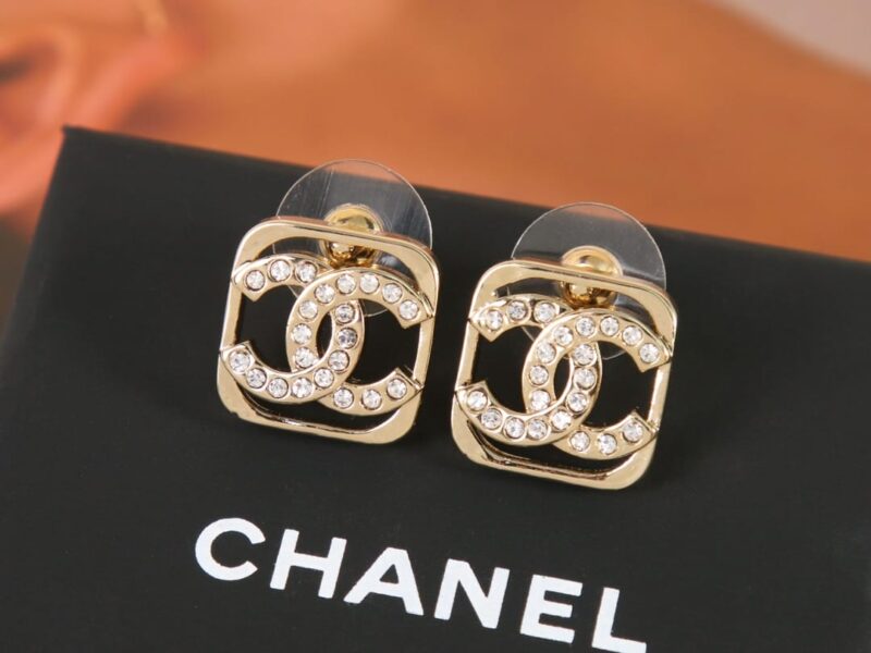 ☑️CHANEL香奈儿c1双c镂空满钻耳钉耳环 - Image 2