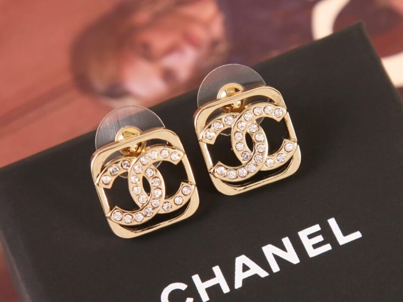 ☑️CHANEL香奈儿c1双c镂空满钻耳钉耳环 - Image 9