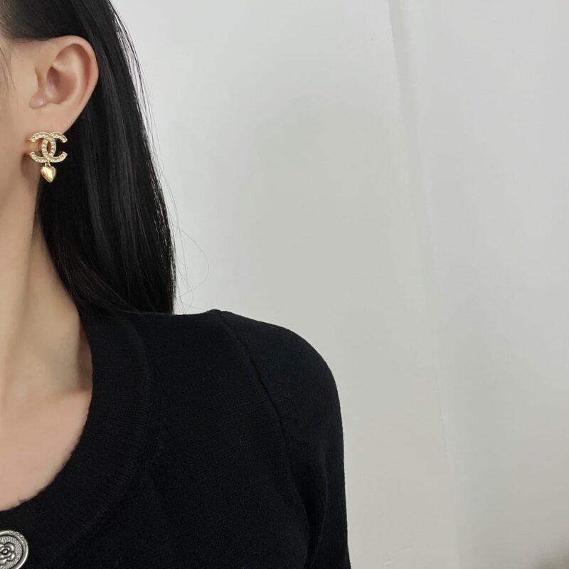 ☑️CHANEL香奈儿c2双C满钻桃心爱心耳钉耳环 - Image 7