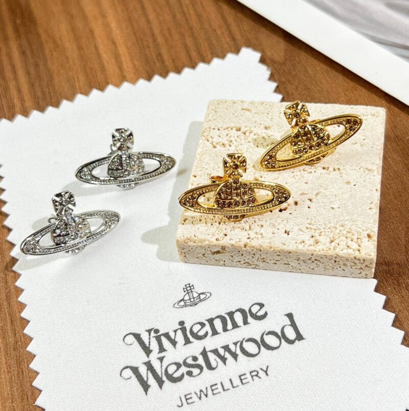 ☑️ Vivienne Westwood西太后土星耳钉耳环