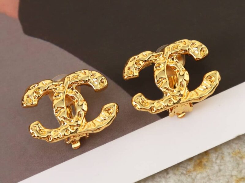☑️CHANEL香奈儿中古金色双c耳夹耳环 - Image 4