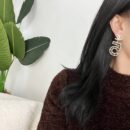 ☑️CHANEL香奈儿C2双c5字黑皮绳耳钉耳环