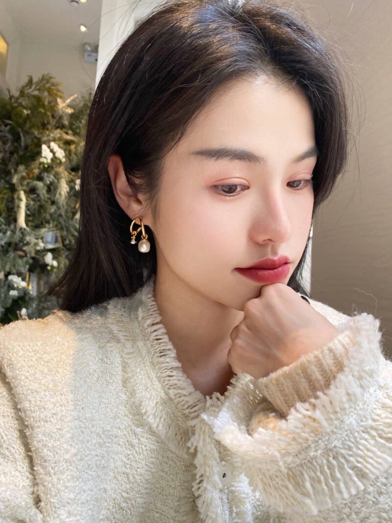 ☑️ Vivienne Westwood西太后金色土星珍珠耳钉耳环 - Image 5