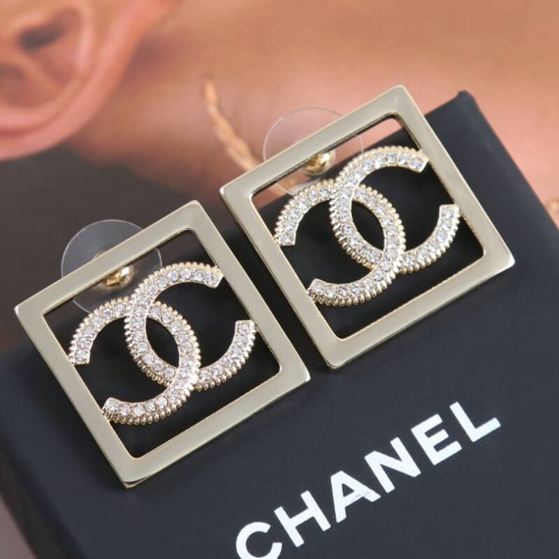 ☑️CHANEL香奈儿双c方形镂空耳钉耳环