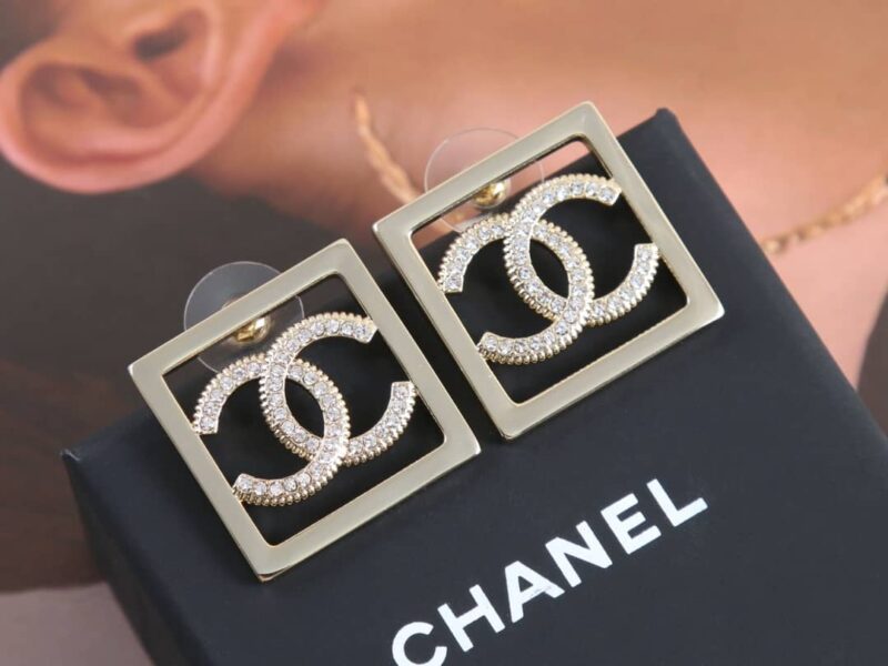 ☑️CHANEL香奈儿双c方形镂空耳钉耳环 - Image 2