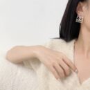 ☑️CHANEL香奈儿双c方形镂空耳钉耳环
